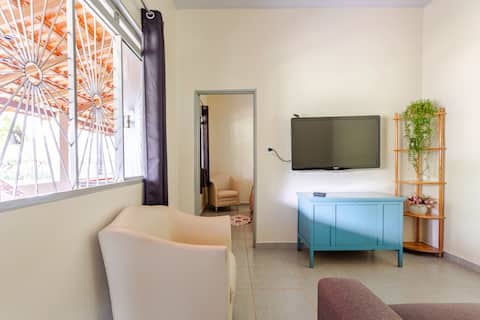 Anúncio popular: Farmhouse with heated pool and fireplace! em Senador Canedo