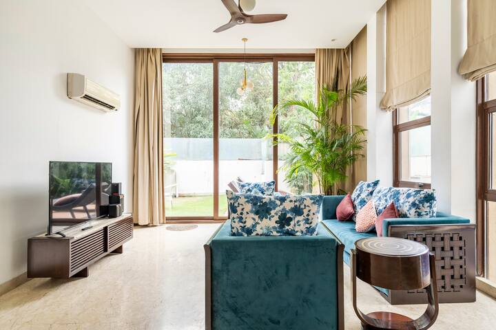 Living room image 7