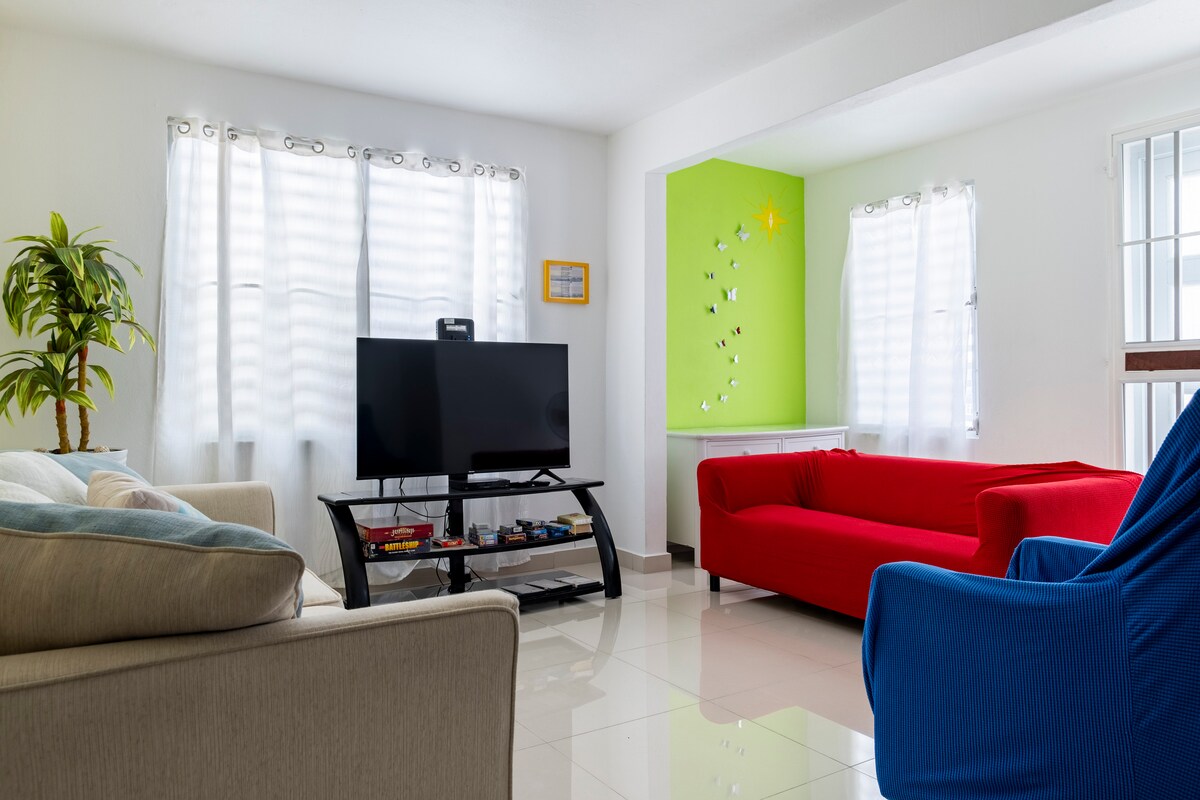 Top performing Airbnb: Beautiful Accessible Home in Bayamón