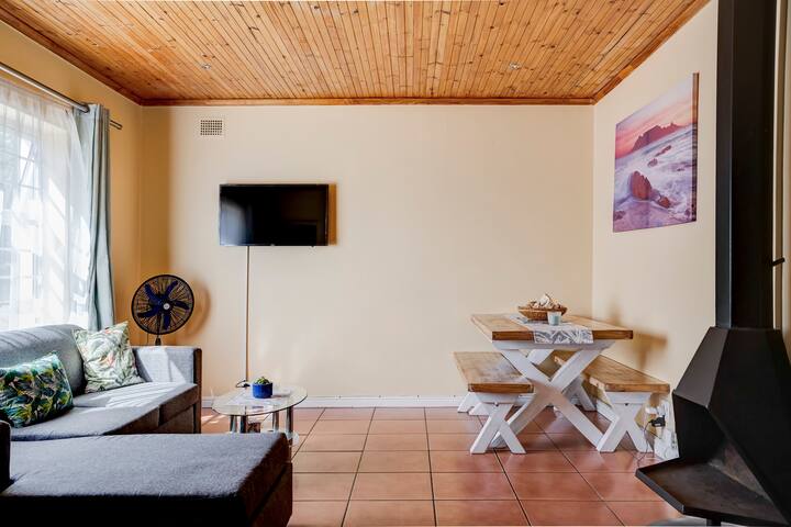 Family home between the 2 oceans gallery image 3