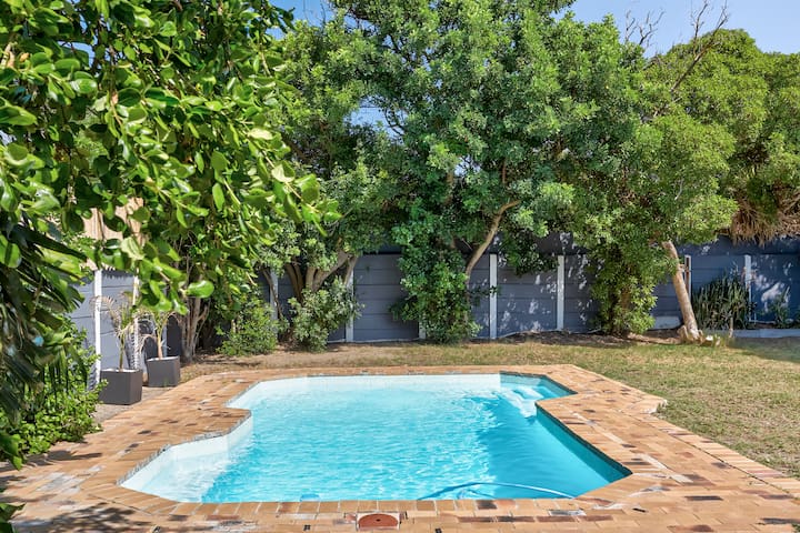 Family home between the 2 oceans