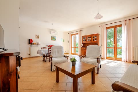 La Vecchia Quercia - In the countryside but close to the sea.