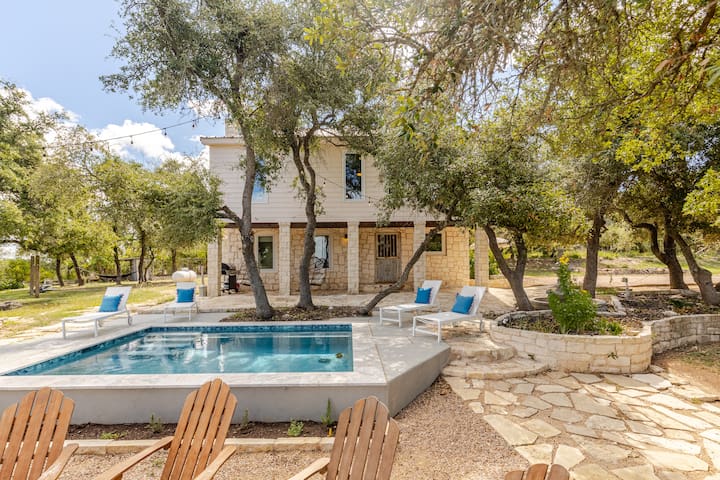 Incredible View w Heated Pool, Firepit, Game Room