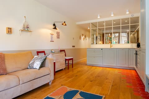 Top Airbnb: Exceptional View | Modern & Elegant Renovation in Nantes Erdre