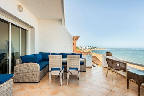 Waterfront & Peaceful Oasis