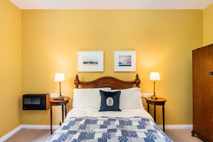 Schlafzimmer 5