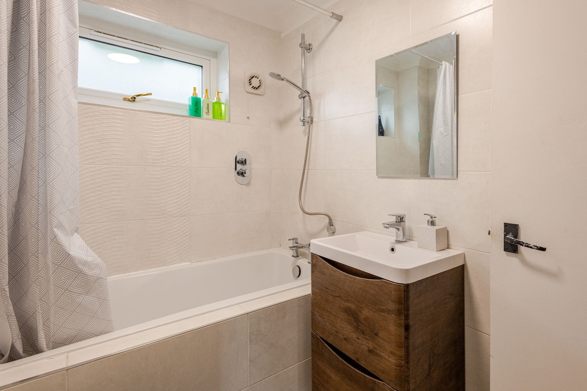 Renovated Ground floor flat
