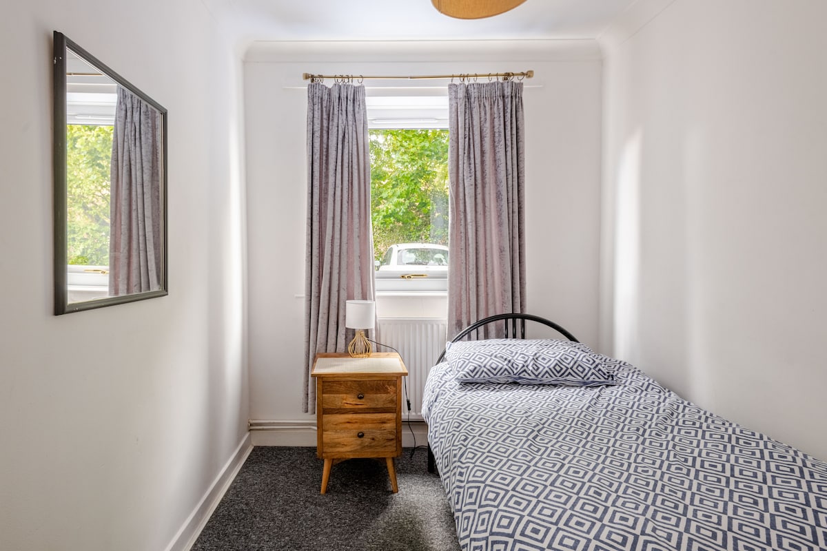 Renovated Ground floor flat