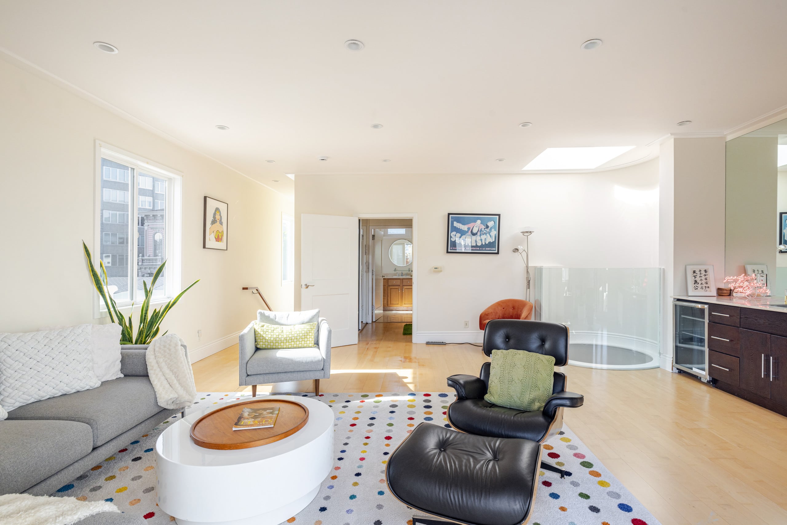 Home in San Francisco · ★4.94 · 3 bedrooms · 3 beds · 2.5 baths - Image 6