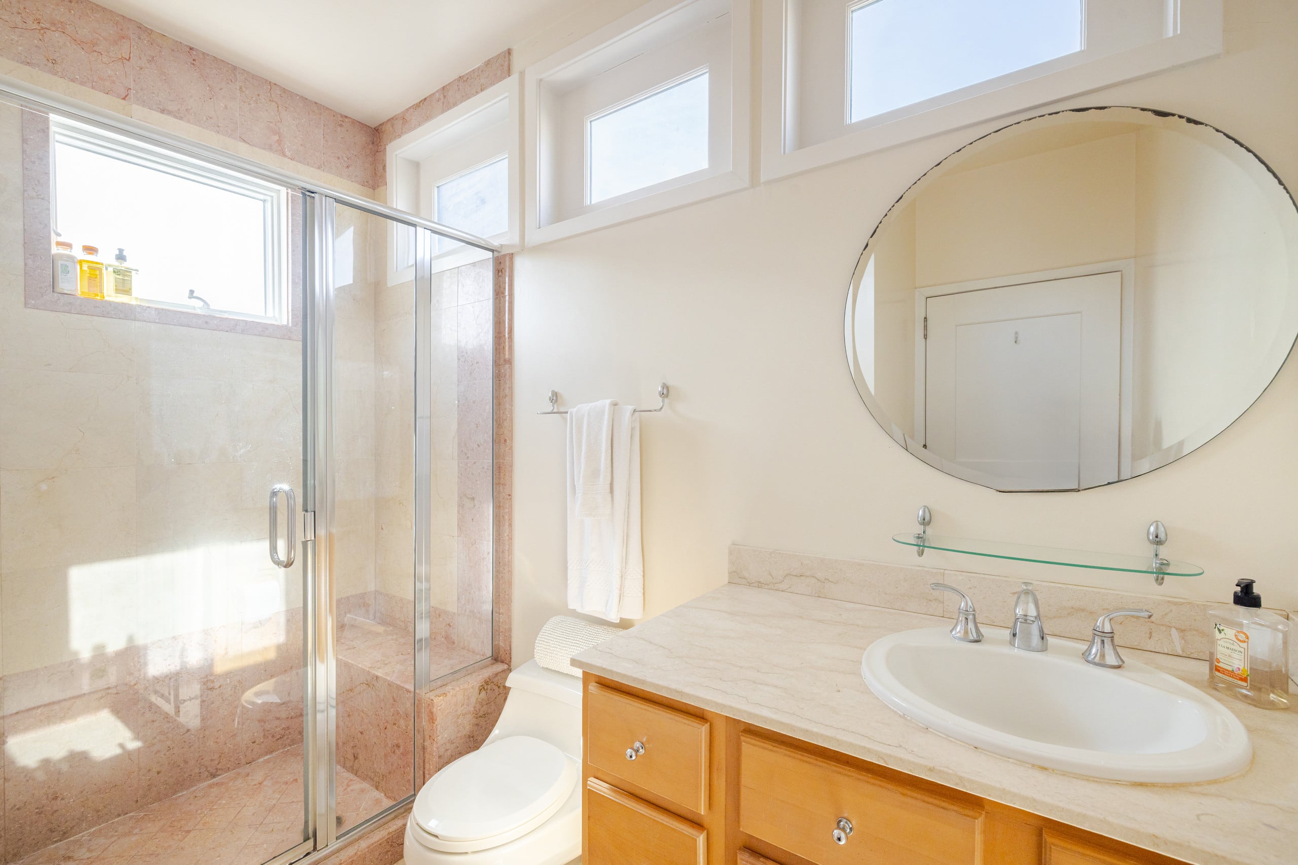 Home in San Francisco · ★4.94 · 3 bedrooms · 3 beds · 2.5 baths - Image 29