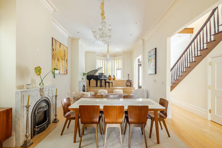 Convenient Lower Pacific Heights Grand Victorian gallery image 2