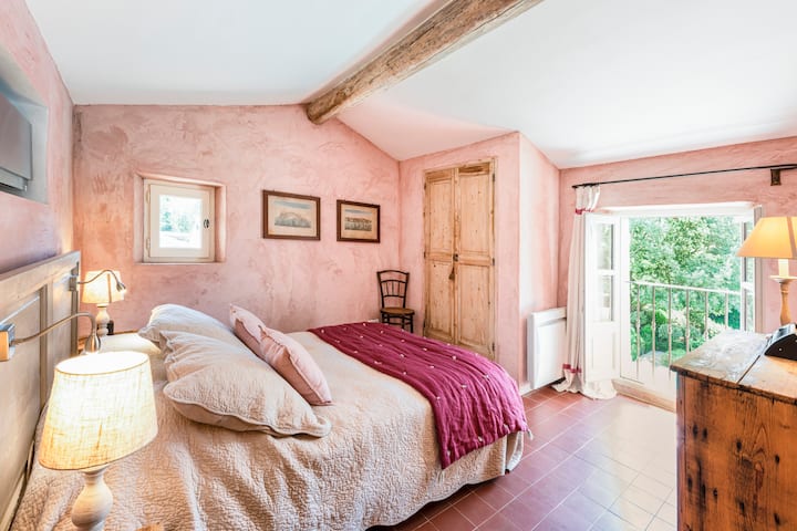 Cocoon bedroom