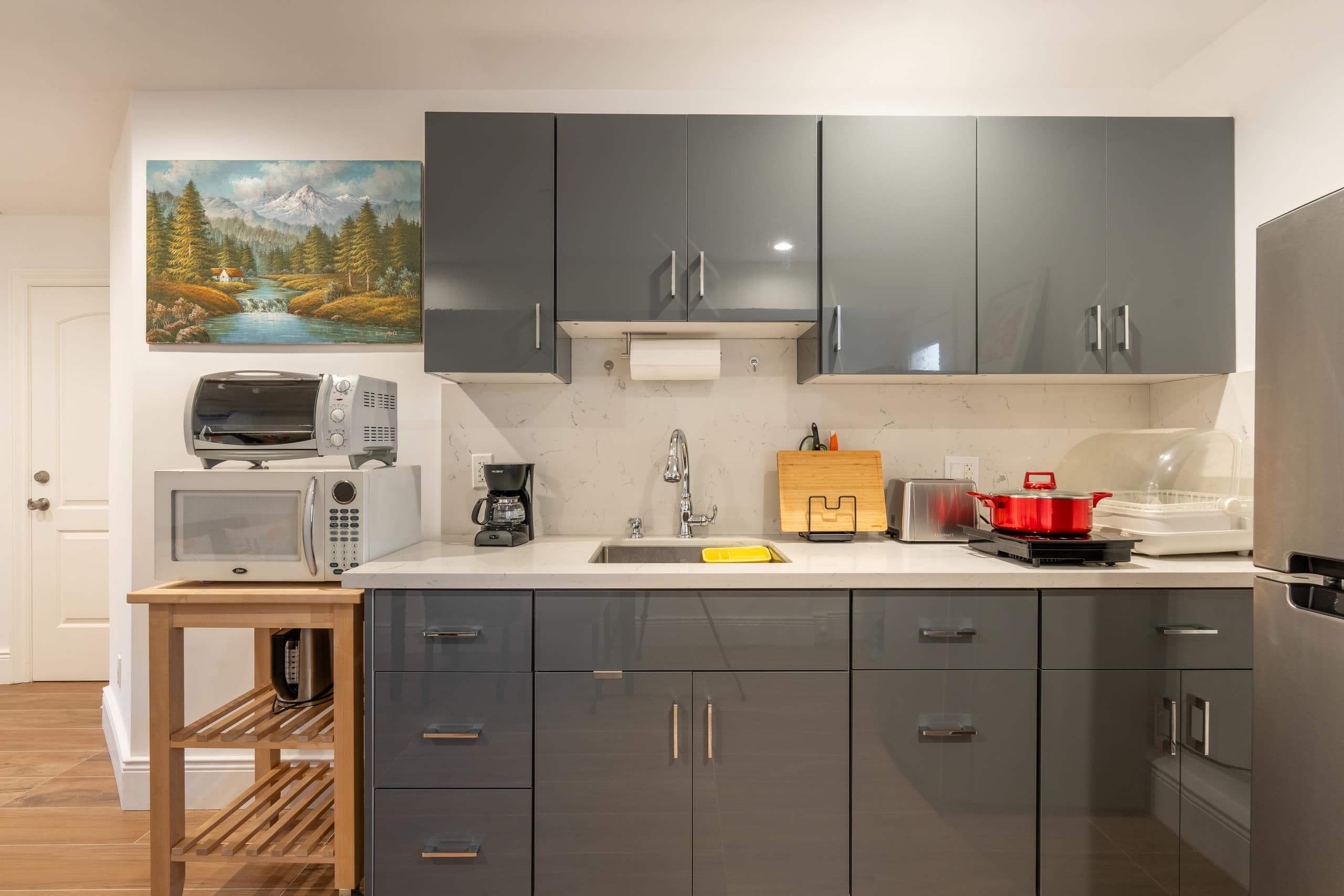 Home in San Francisco · ★4.96 · 2 bedrooms · 2 beds · 2 baths - Image 5