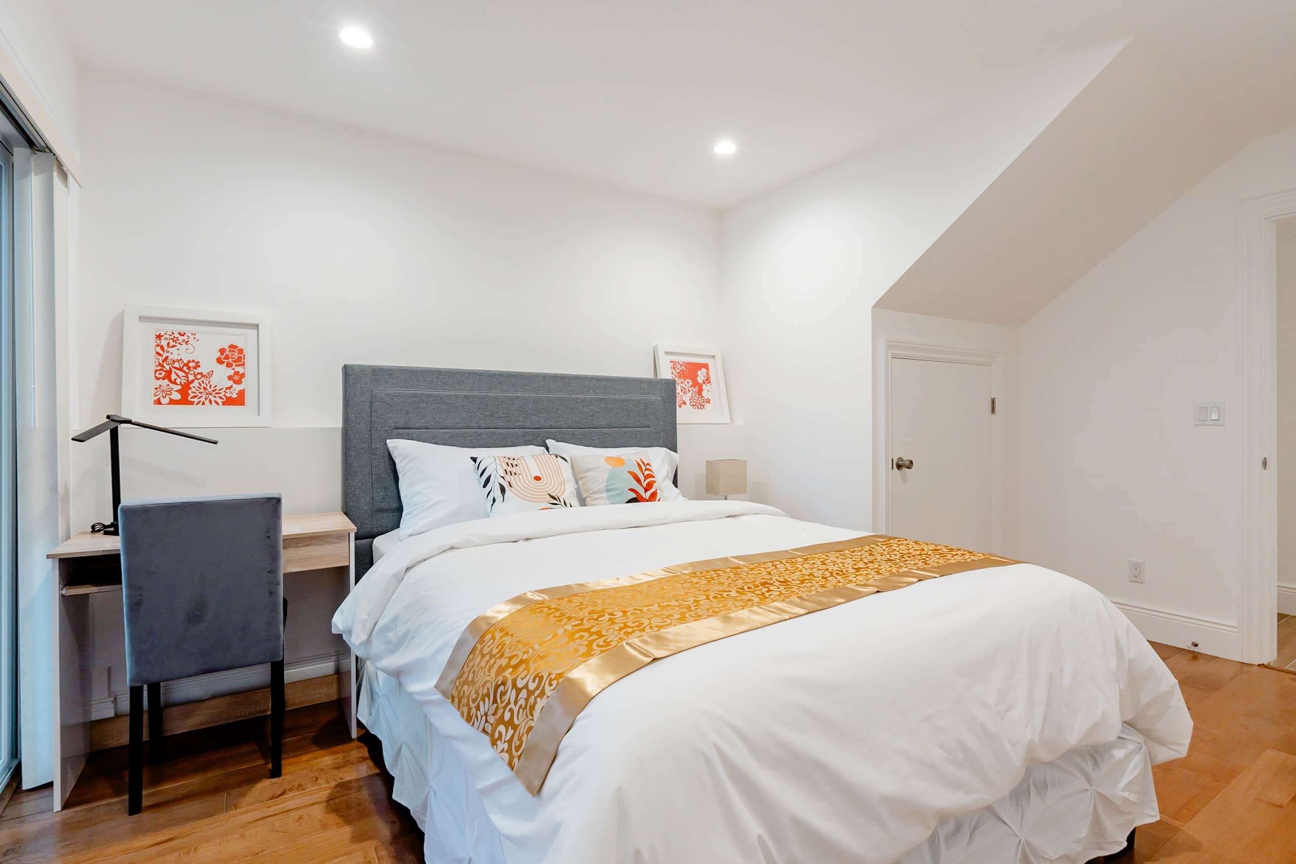 Home in San Francisco · ★4.96 · 2 bedrooms · 2 beds · 2 baths - Image 27