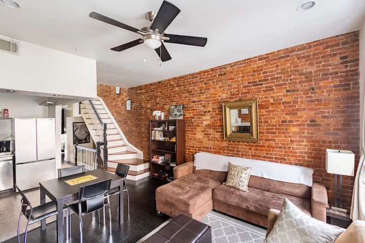 Large Duplex with private suite