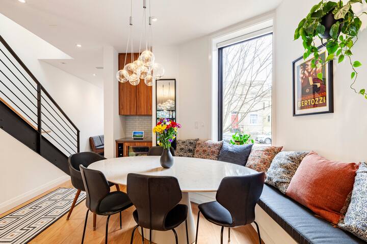 Beautiful new Georgetown home gallery image 4
