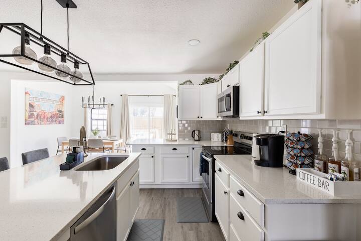 Charming House & Private Guesthouse gallery image 3