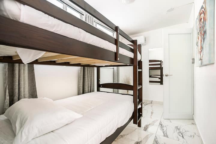 ห้องนอนที่ 4 เตียงสองชั้น 1 หลัง