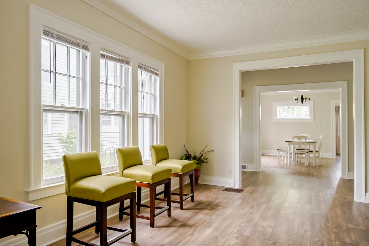 Top Airbnb: Walking distance to SU in Syracuse