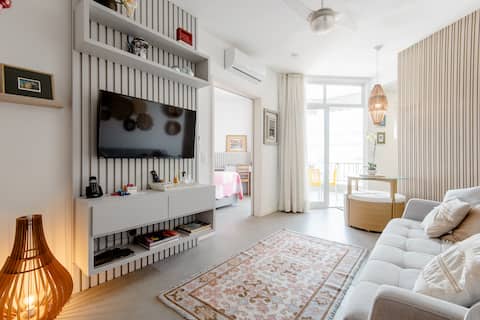 Successful Airbnb property: Heaven and Sea: Beachfront duplex penthouse in Barra Da Tijuca