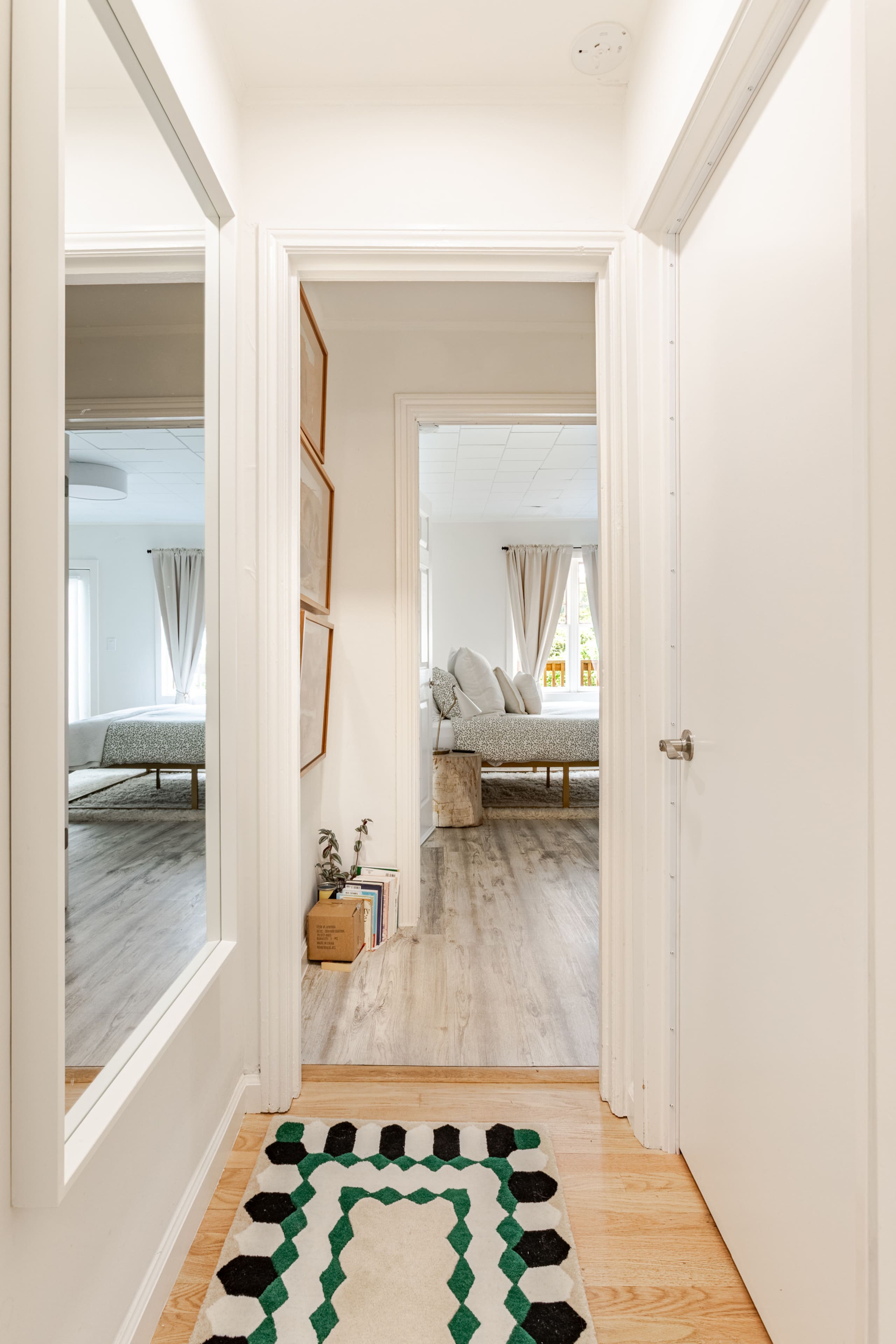 Modern Sunnyside Apartment/Remote work friendly - Image 41