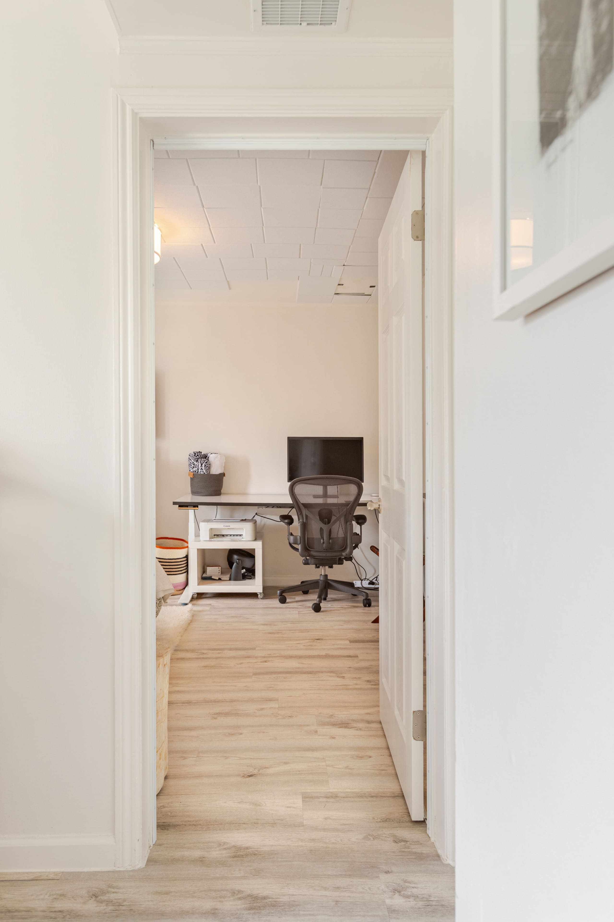 Modern Sunnyside Apartment/Remote work friendly - Image 23