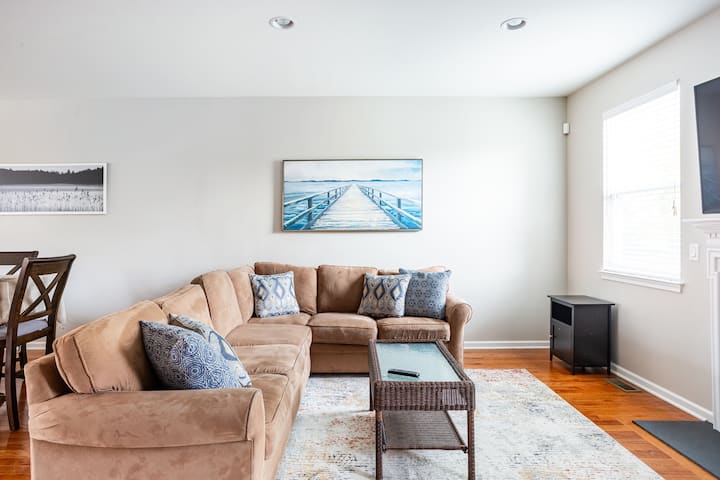 Modern 4br/5ba Home W/ Free Parking & Biking Trail - Villanova, PA