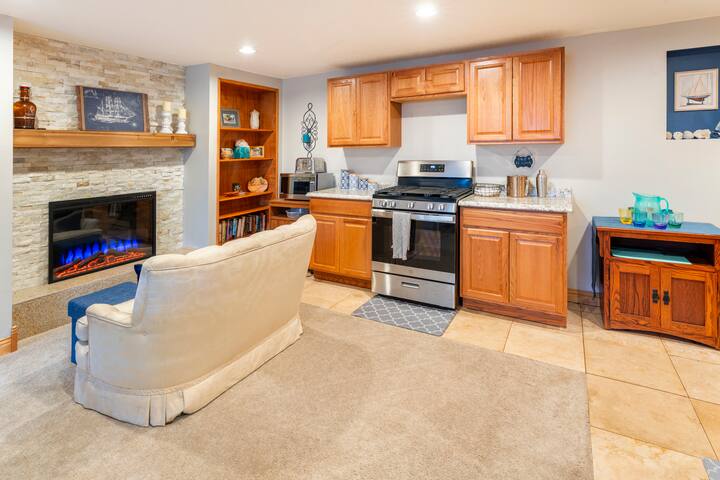 The Enchanted Woods with Hot Tub House gallery image 5