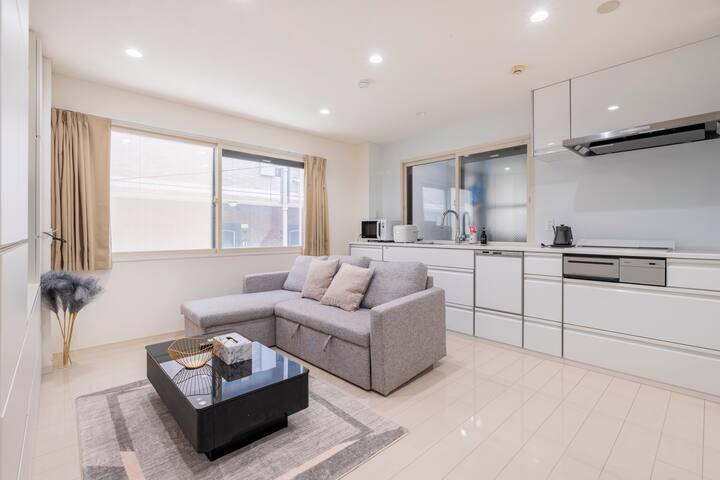 Walk to Tokyo Station!Max12PPL!Cozy Place! gallery image 2