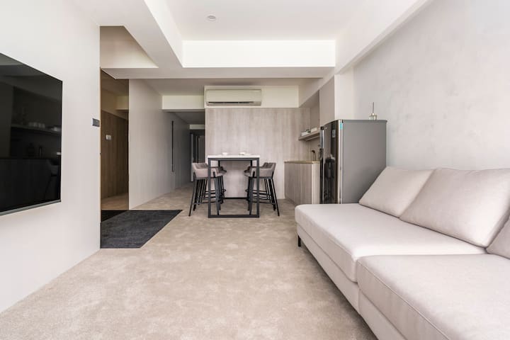 台北車站 捷運中山站 寧夏夜市/14:00退房/重新裝修電梯公寓