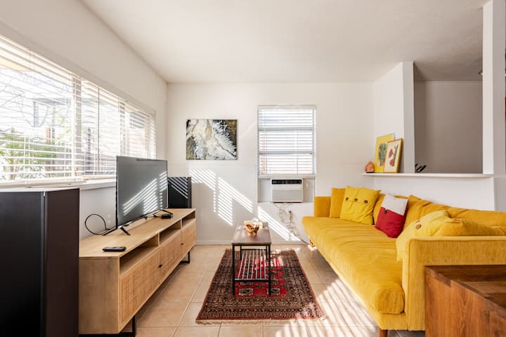 Walk To Stadium! | Hot Tub | 1mi Ut | 2.2mi To Dt - Austin, TX