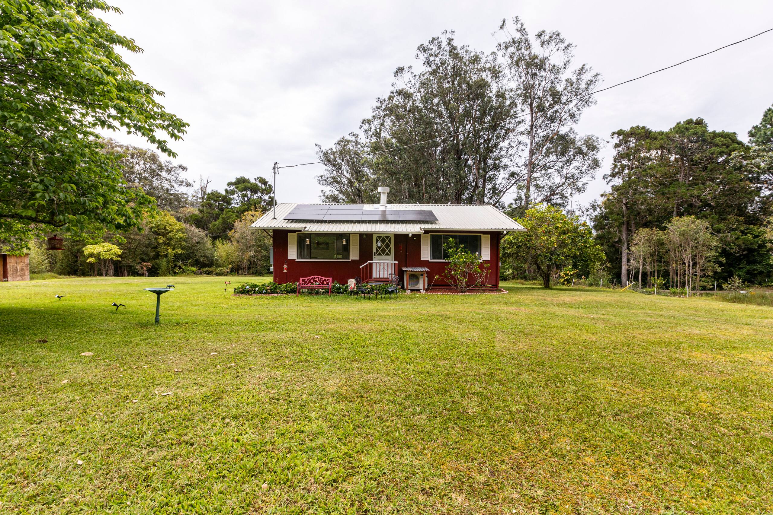 Home in Honokaa · ★4.95 · 3 bedrooms · 4 beds · 2 shared baths - Image 65