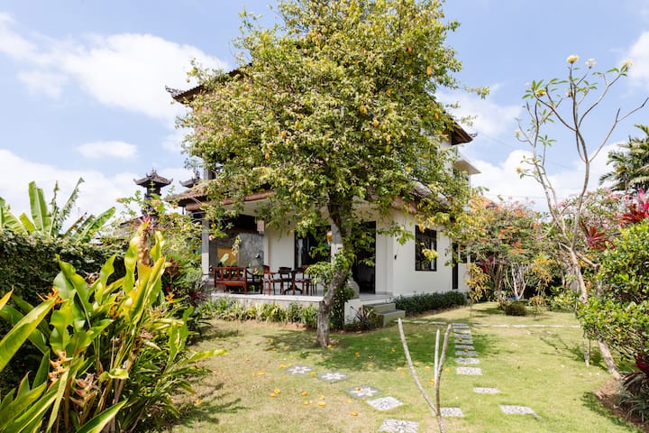 Ubud 2br Family Villa With Fully Equipped Kitchen - Ubud