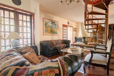 Imóvel de sucesso: Duplex Capivari Penthouse - Gourmet Space + Wi-Fi em Campos Do Jordão