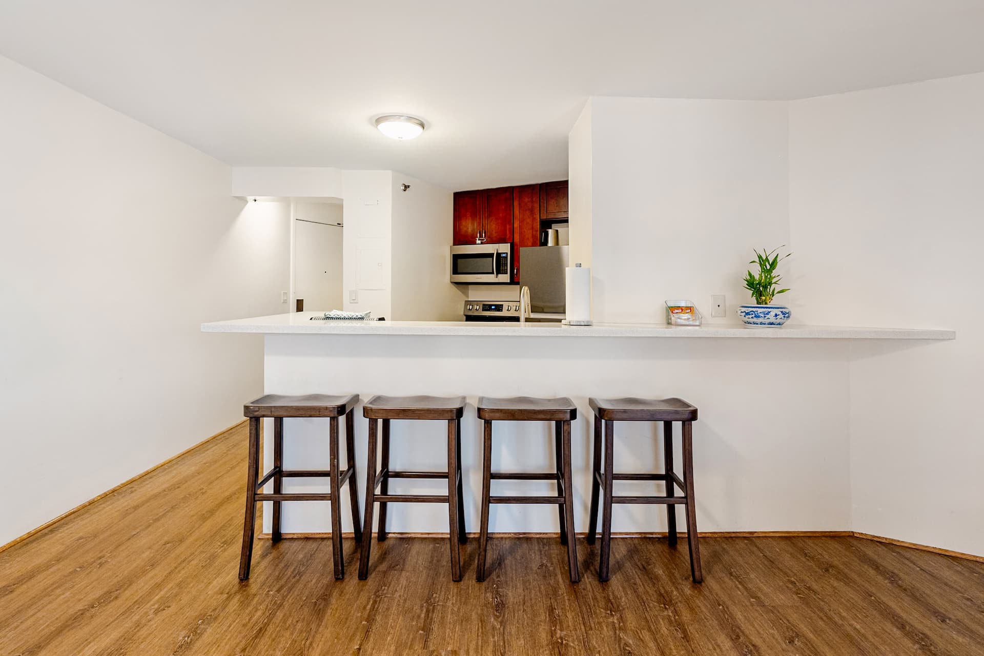 1 Bedroom Suite in downtown near Waikiki