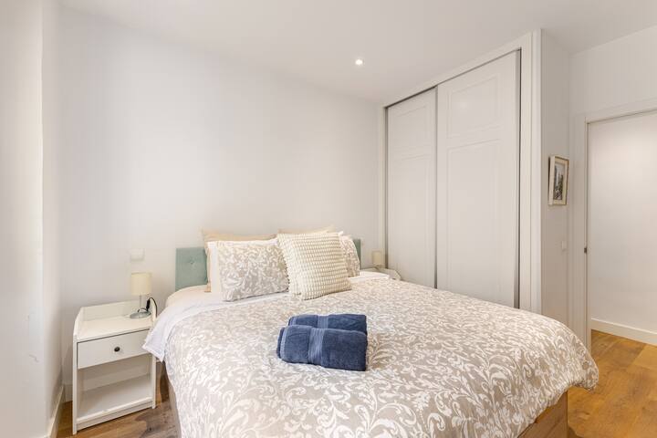 Amazing modern apartment in Madrid (B. Salamanca) gallery image 4