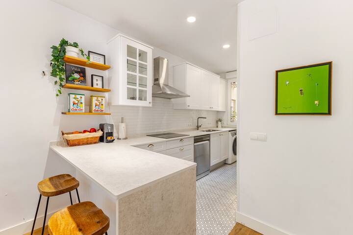 Amazing modern apartment in Madrid (B. Salamanca) gallery image 5