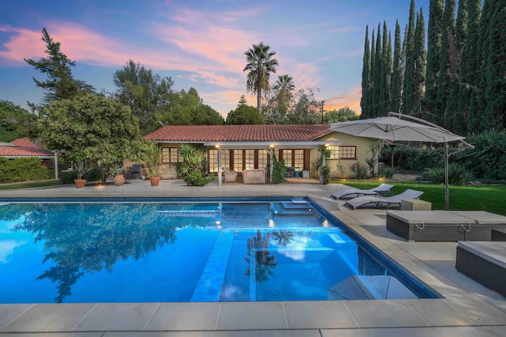 Tarzana Luxury Pool and Spa 3 bedroom