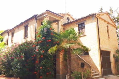 Cottage 250 meters from the sea