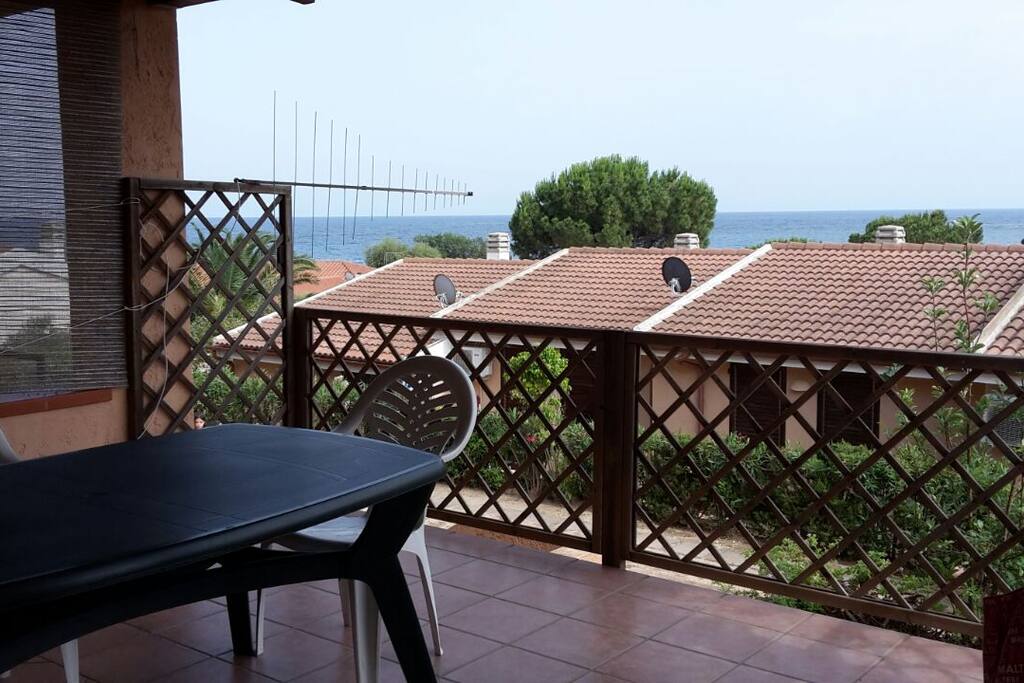 Vista sul mare, vicinissimo alla casa