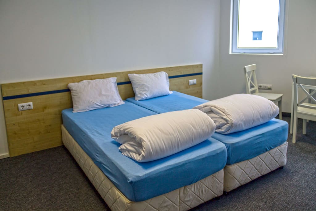 Cosy Studio Two beds bedroom