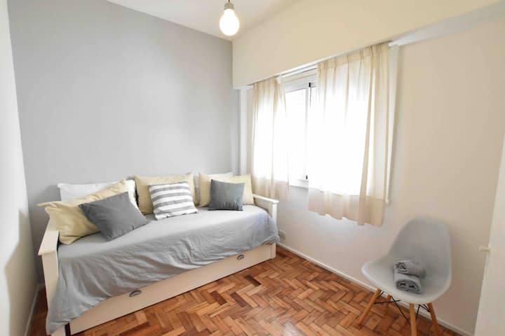 Segundo dormitorio. Cama individual y cama individual 2 que sale de abajo