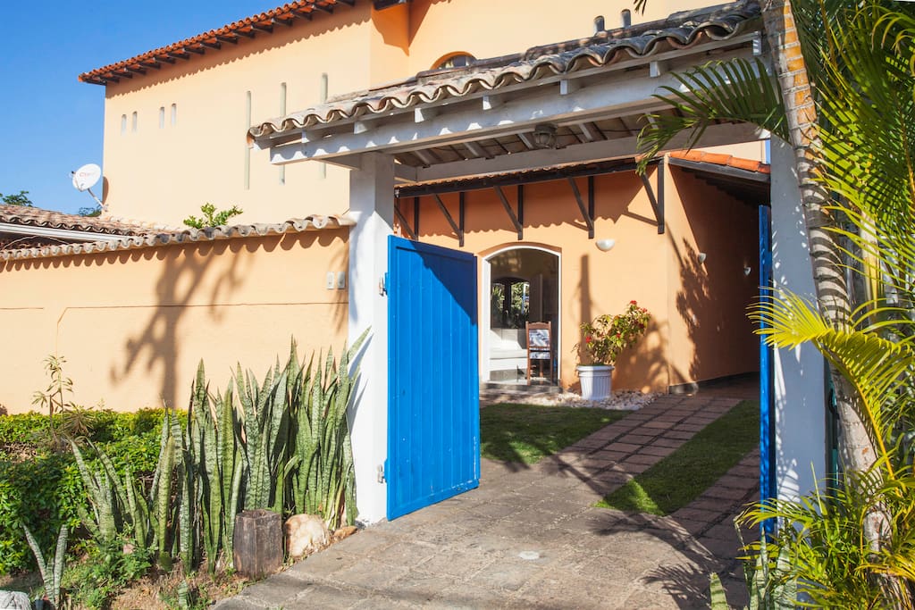 Entrada Principal para Casa e Garagem