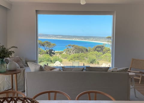 Popular Airbnb listing: Clifton, Emu Bay, Kangaroo Island in Kangaroo Island Council
