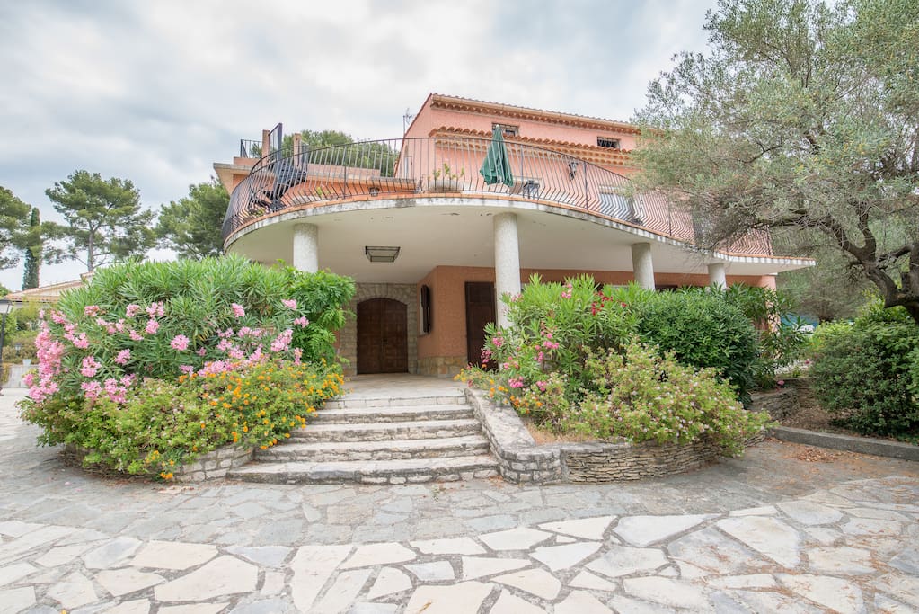 Vue entrée maison
