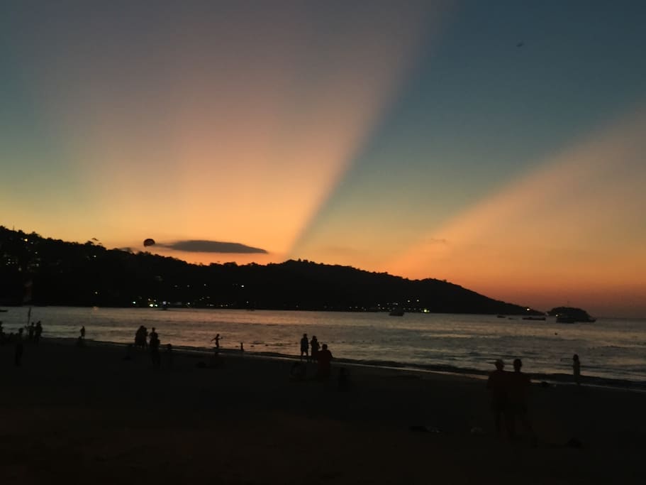 Patong Beach
Sunset !