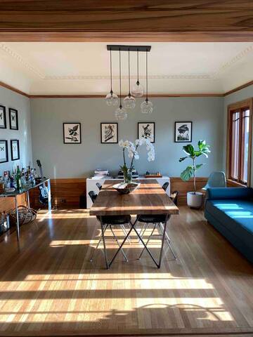 This Must be the Place! Quintessential Ocean Beach gallery image 2