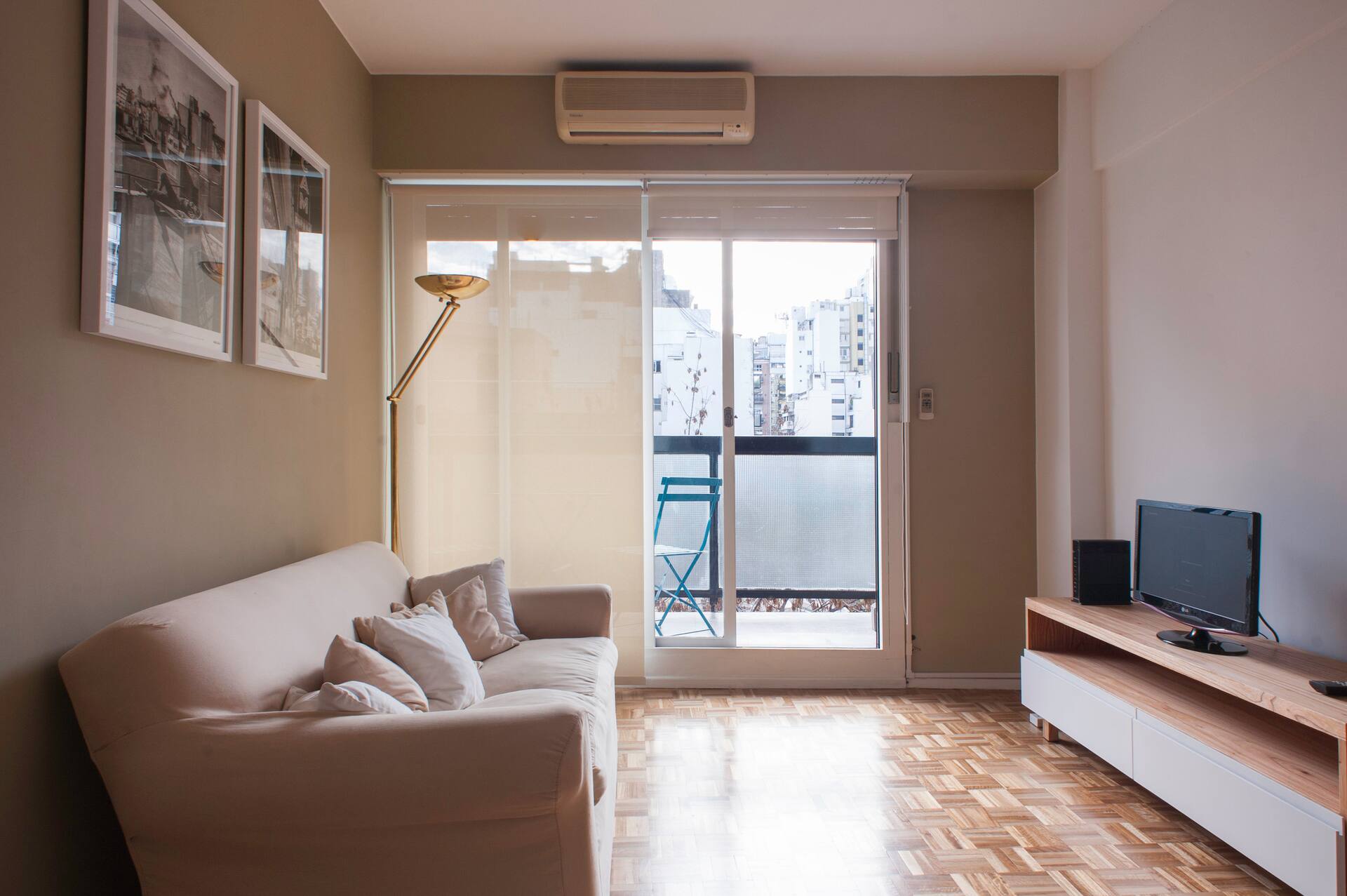 Apartment in sunny corner of Palermo