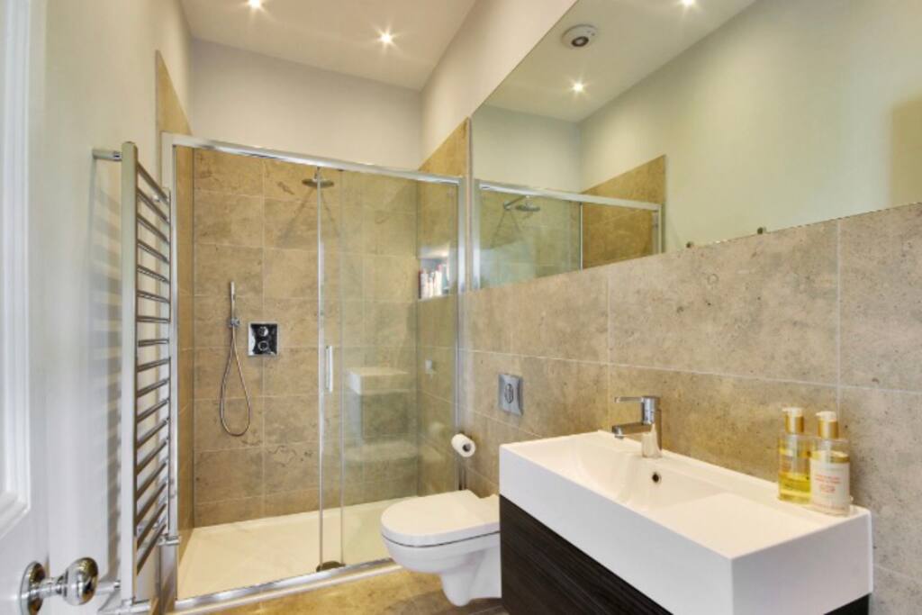 En-suite bathroom
