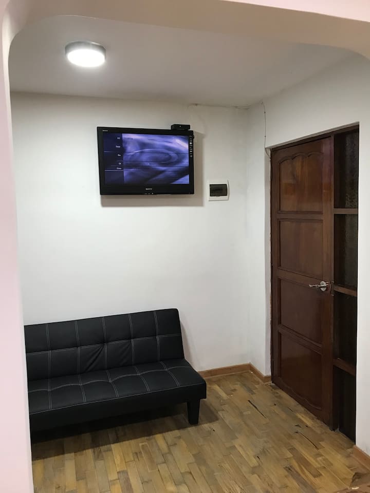 الغرفة 1 - منطقة المعيشة 